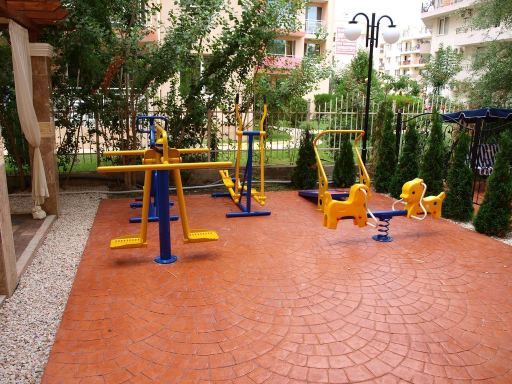 Apart Sweet Homes 5 - Apartments For Guests Pantai Sunny Bagian luar foto